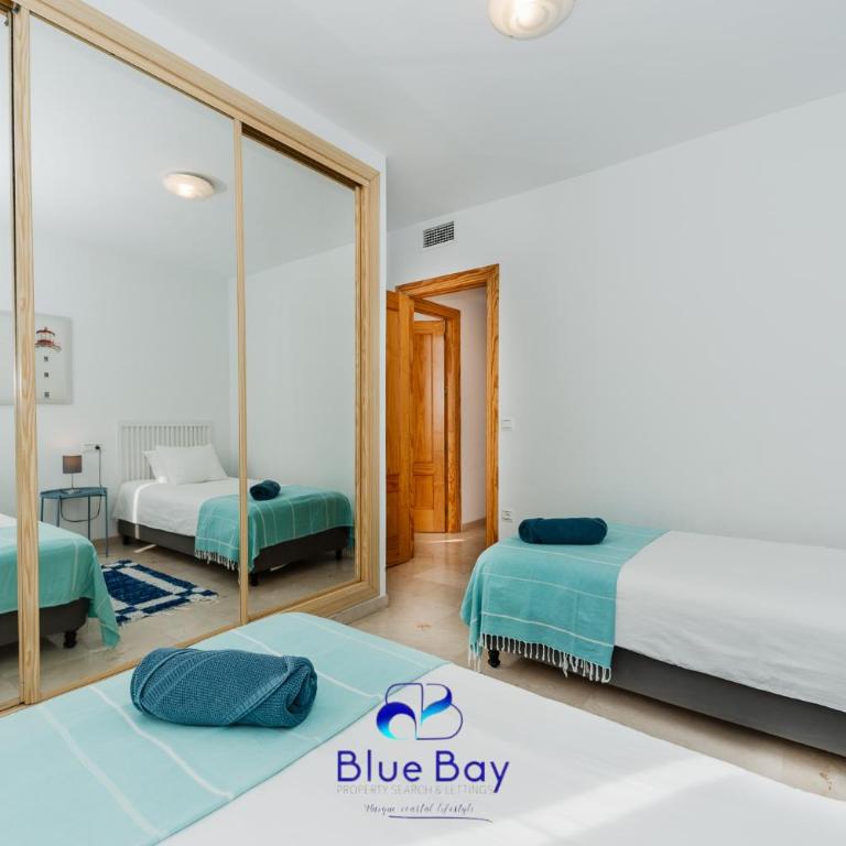 Blue Nautico - penthouse with stunning views of La Herradura - Two-Bedroom Apartment - 26