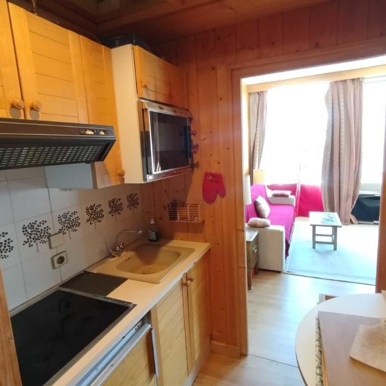 Studio avec balcon et parking à Megève - Appartement - 10