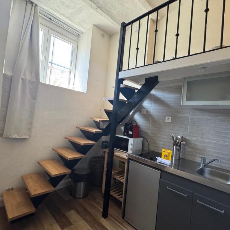 Charming Studio for 2 Guests Quai de Saône - Appartement - 4
