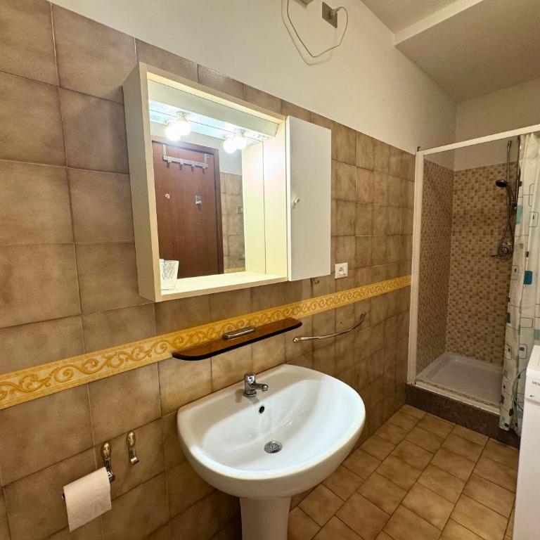 Condominio Piscina - Casa con 2 Camere da Letto - 8