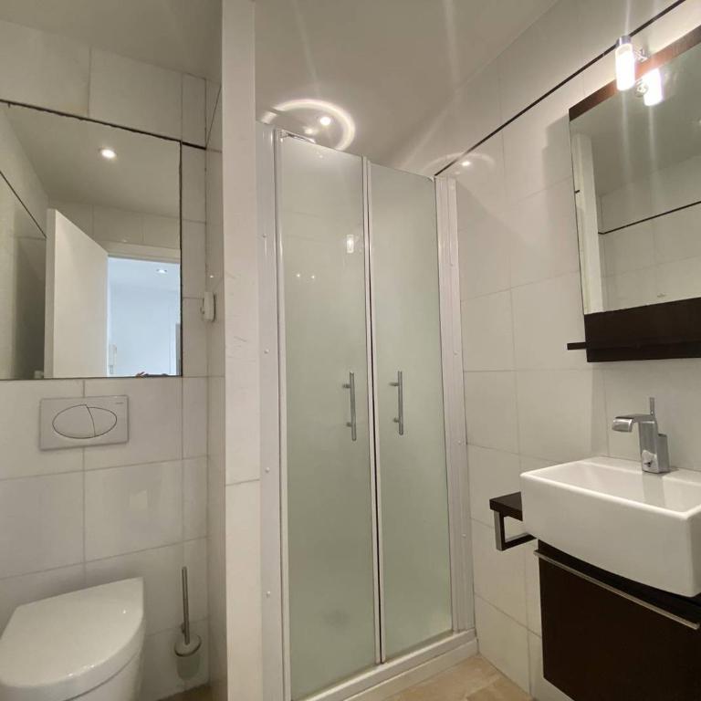Cannes Croisette - Appartement 3 Pièces Résidence GRAY D'ALBION - Apartamento de 2 dormitorios con terraza - 8
