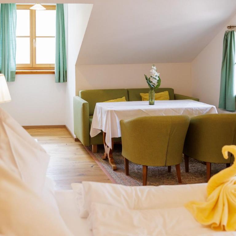 Hotel am See - Seeresidenz - Apartment mit Seeblick - 12