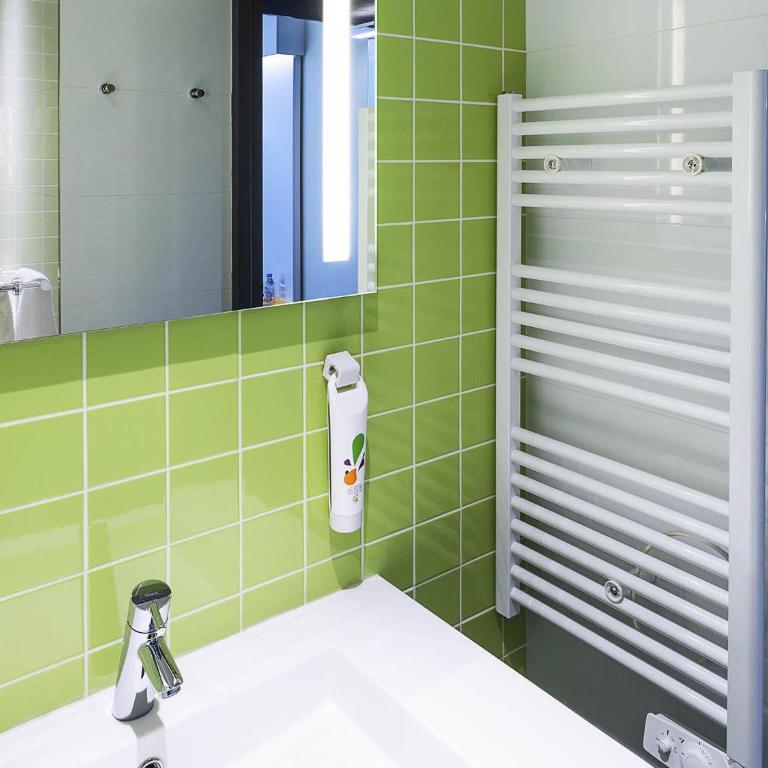 ibis Styles Deauville Centre - Chambre Lits Jumeaux Standard - 8