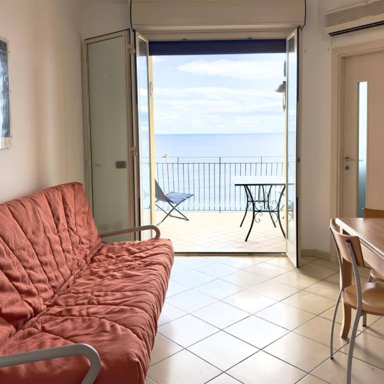 Casa Andrea - Frontemare con Terrazza - One-Bedroom Apartment with Sea View and Terrace - 6