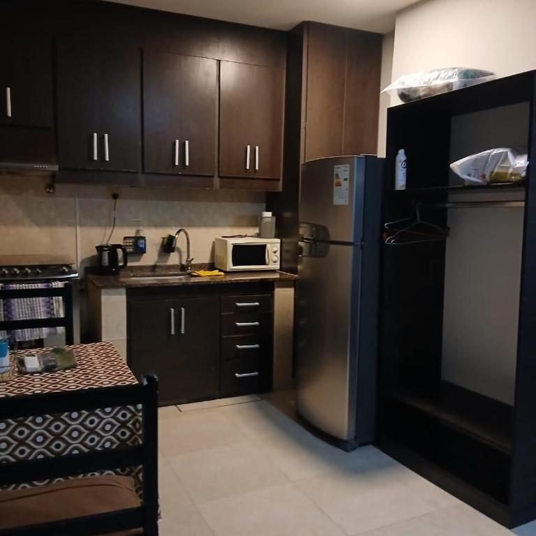 monoambiente cercano al centro civico - One-Bedroom Apartment - 1