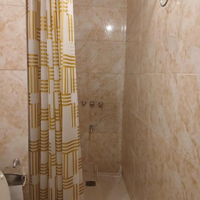 monoambiente cercano al centro civico - One-Bedroom Apartment - 5
