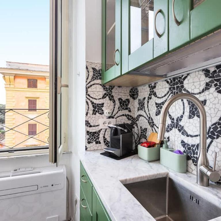 Casa d'artista con soffitti d'epoca vicino Termini - Appartamento - 15