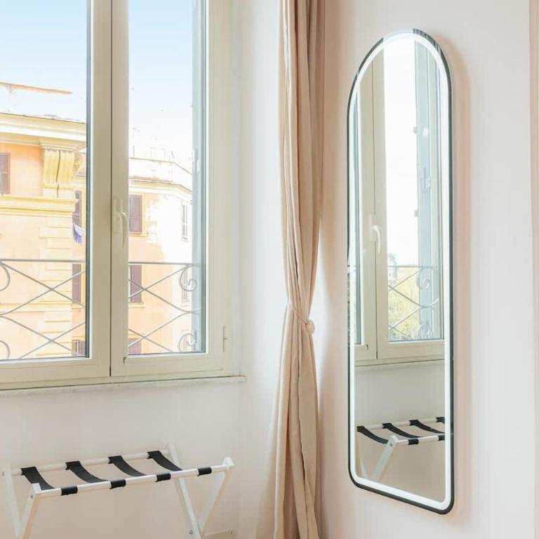 Casa d'artista con soffitti d'epoca vicino Termini - Appartamento - 32
