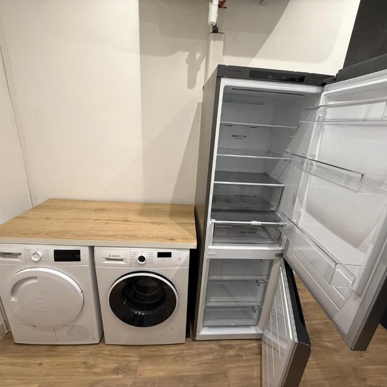 T3 cosy Nîmes centre - Parking - Arènes à pied - Climatisé - Apartamento de 2 dormitorios - 20