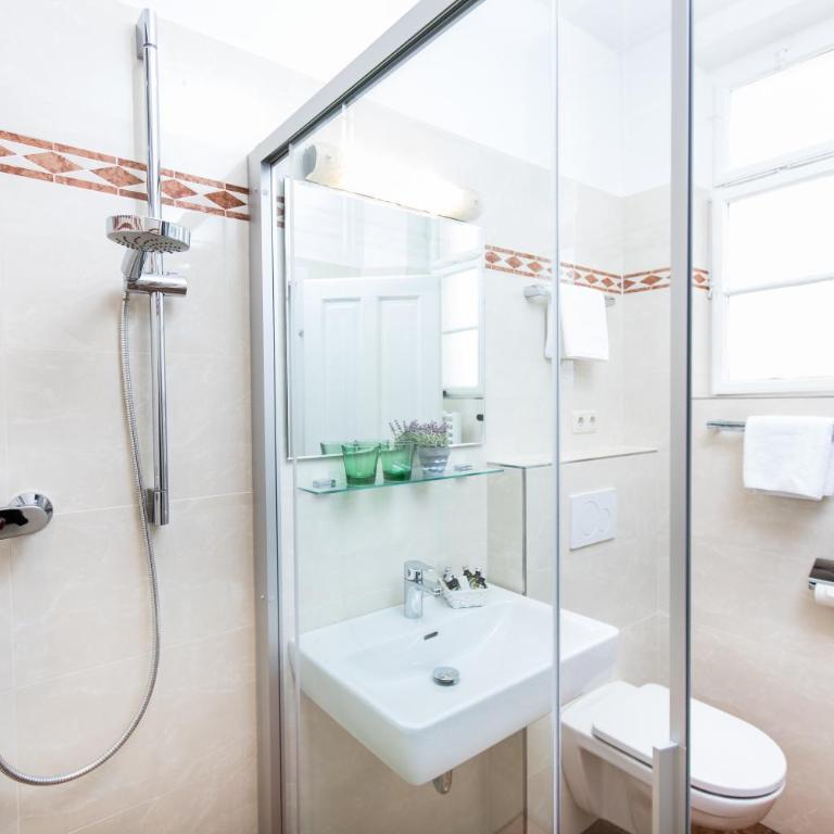Hotel am See - Seeresidenz - Doppelzimmer mit Seeblick - 5