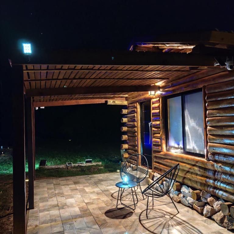 Cabaña a estrenar en el bosque, con pileta privada - Casa con 1 dormitorio - 2