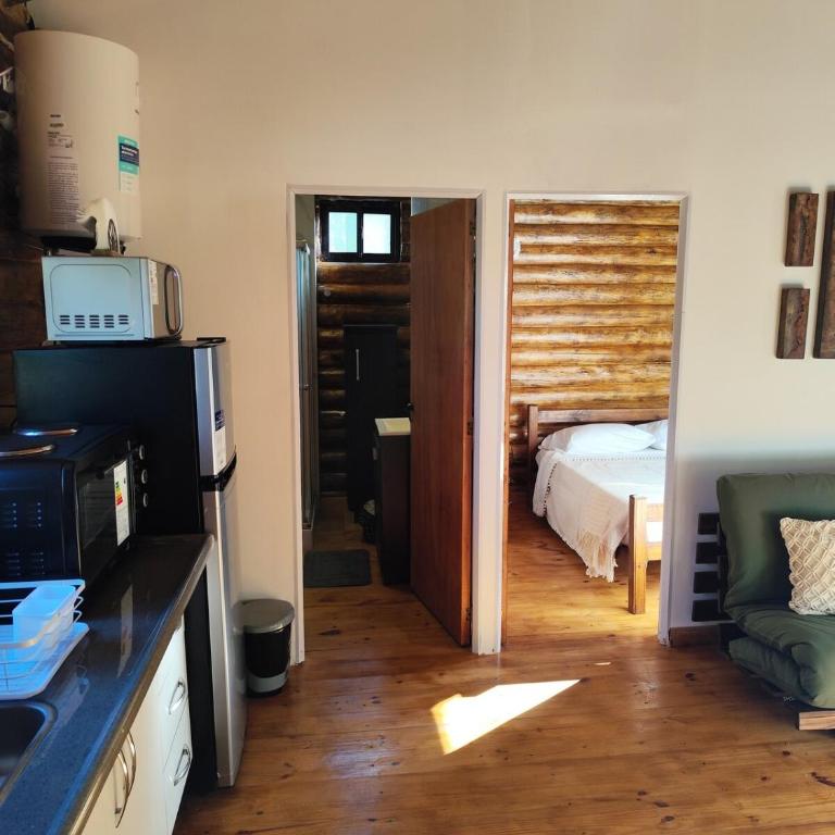 Cabaña a estrenar en el bosque, con pileta privada - Casa con 1 dormitorio - 5