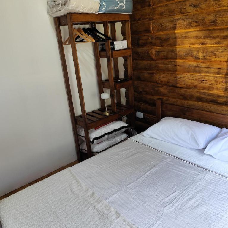 Cabaña a estrenar en el bosque, con pileta privada - Casa con 1 dormitorio - 35