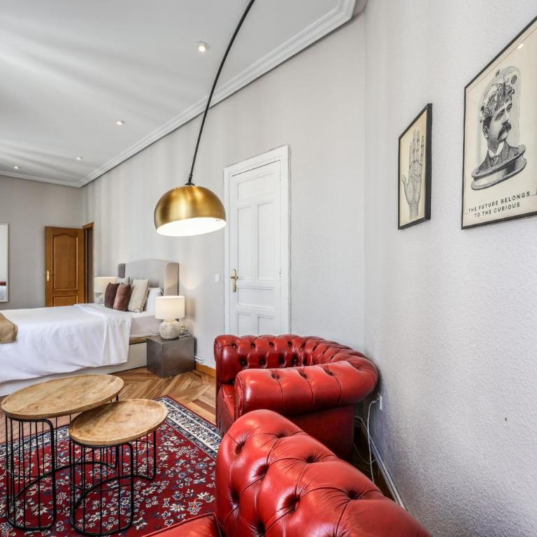 AmazINN Boutique Madrid Canalejas - Two-Bedroom Apartment with Balcony - 20