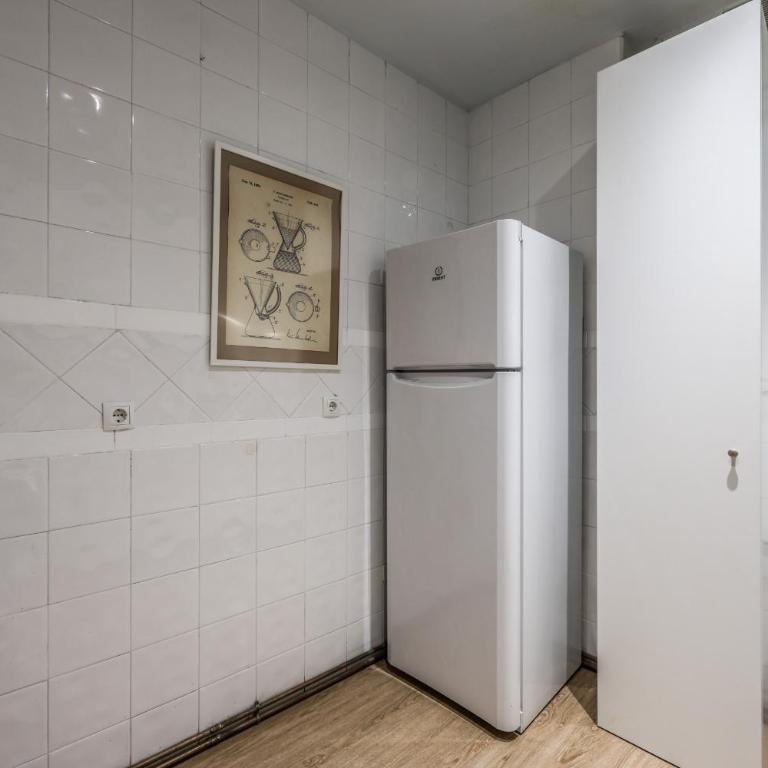 AmazINN Boutique Madrid Canalejas - Two-Bedroom Apartment with Balcony - 45