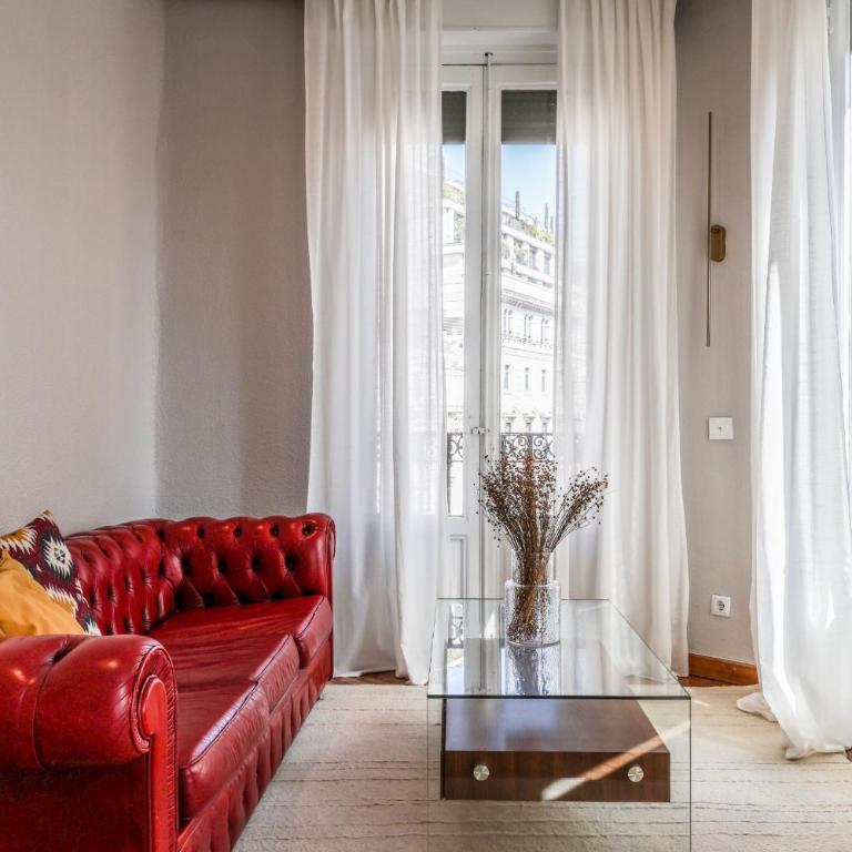 AmazINN Boutique Madrid Canalejas - Two-Bedroom Apartment with Balcony - 62
