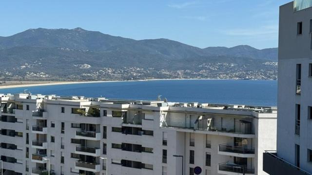 Chez Elisa Patrick Arc en Ciel - Appartement 2 Chambres – Vue sur Océan - 32