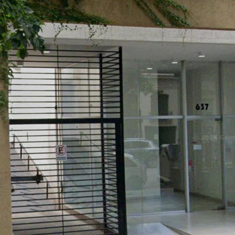 Cochera La Plata Zona Centro - solo cochera - Apartamento de 1 dormitorio - 4