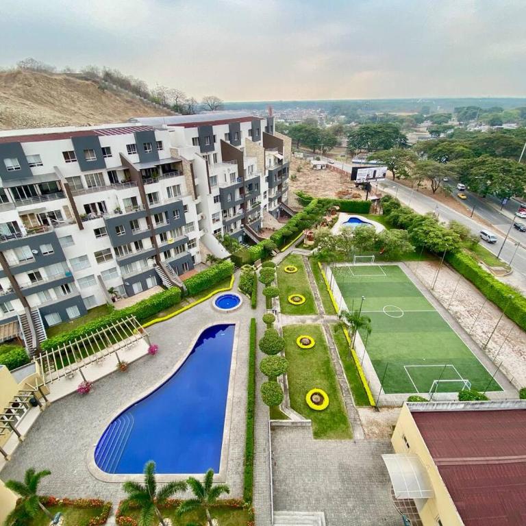 Ceibos Point - Hermoso y Amplio Departamento cercanía Consulado Americano y parqueo gratuito - Apartment - 15