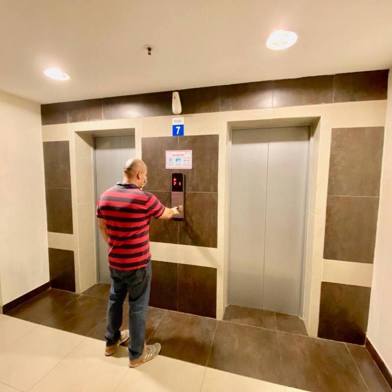 Ceibos Point - Hermoso y Amplio Departamento cercanía Consulado Americano y parqueo gratuito - Apartment - 16