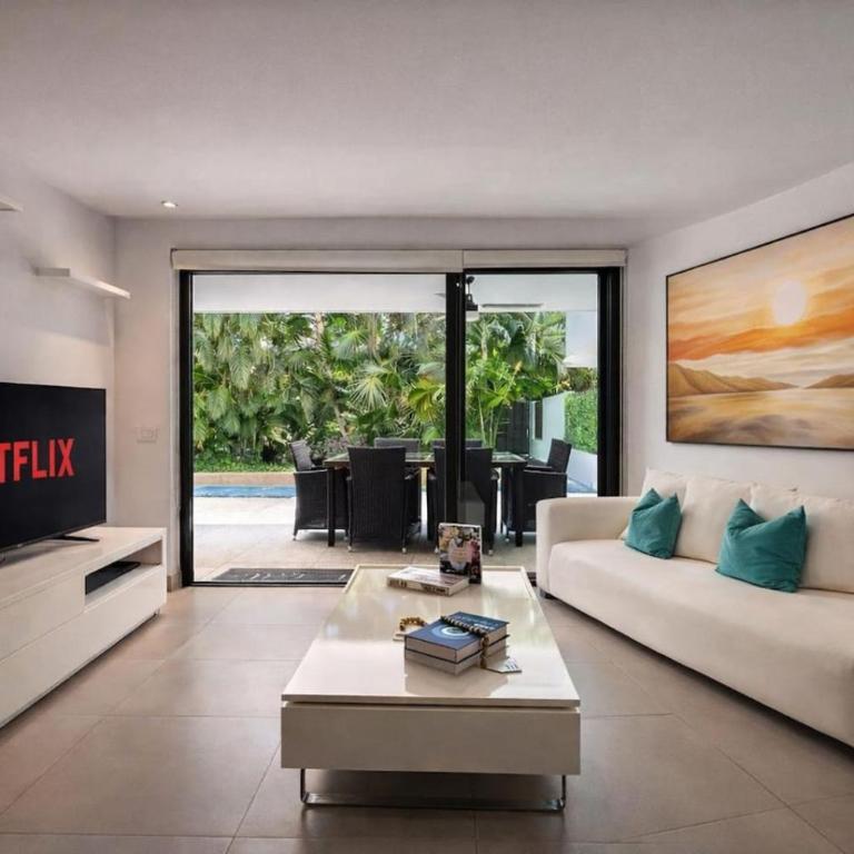 Luxury 3BD W/Private Pool~Golf~Padel~Gym~Beach - Appartement - 2