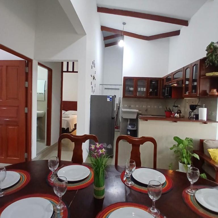 HEYSEN Haus - Three-Bedroom Apartment - High Floor - 37