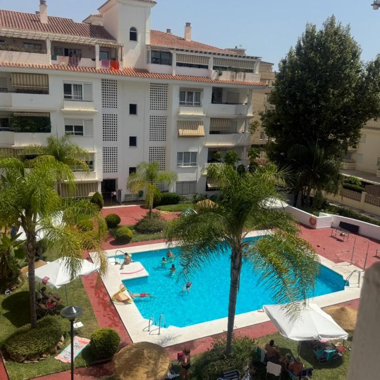 Carihuela Plaza del Remo - Three-Bedroom Apartment - 48