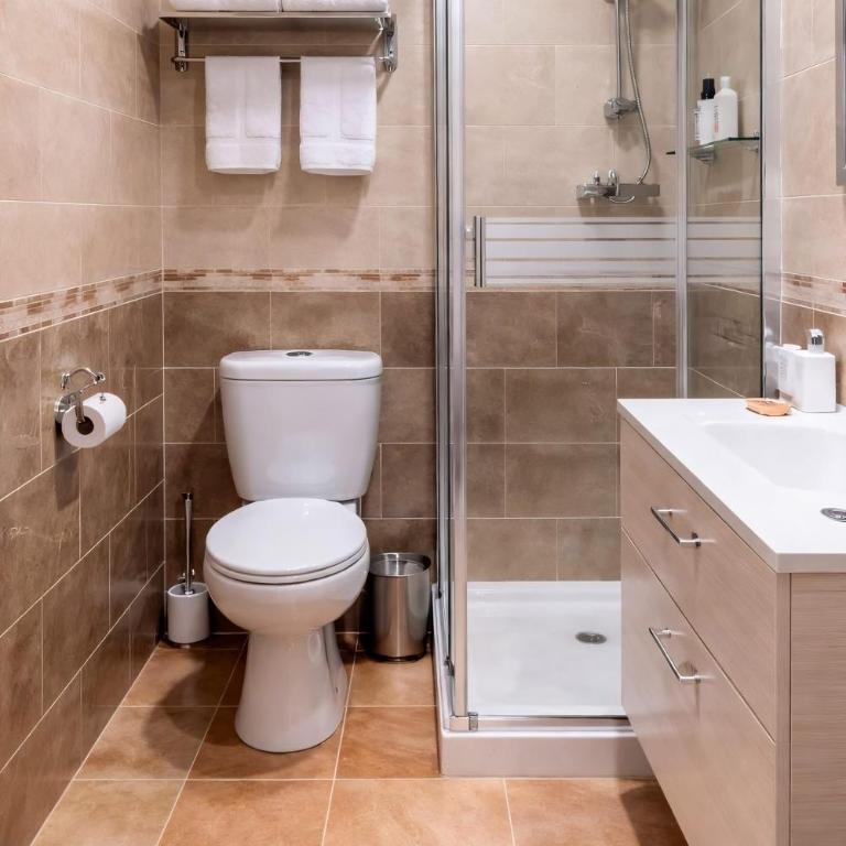 Apartamento Trafalgar con aire acondicionado solo reservamos a parejas - Apartamento - 4