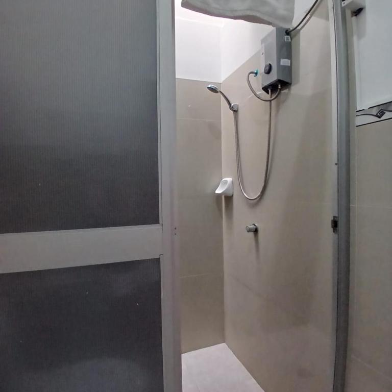HEYSEN Haus - Three-Bedroom Apartment - High Floor - 16