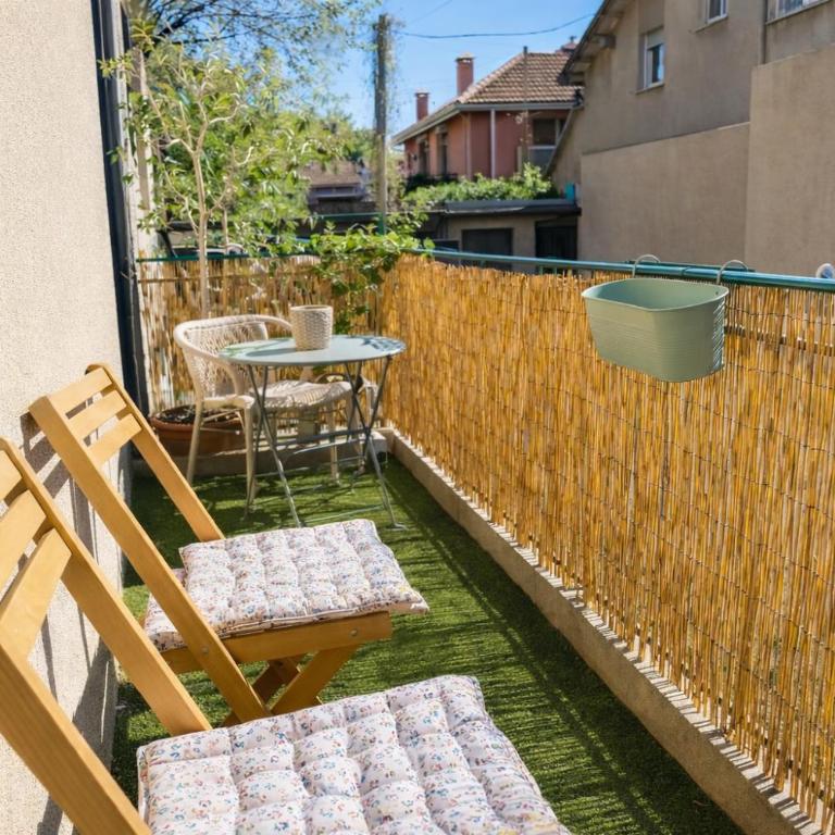 Bel appartement lumineux et calme à 10min à pied du centre Aix avec parking et Air conditionné - Appartement 2 Chambres - 6