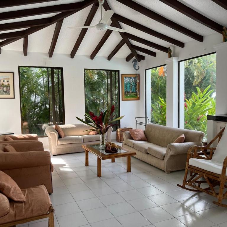 Casa en Condominio El Peñón, Girardot - Casa de 4 dormitorios - 12