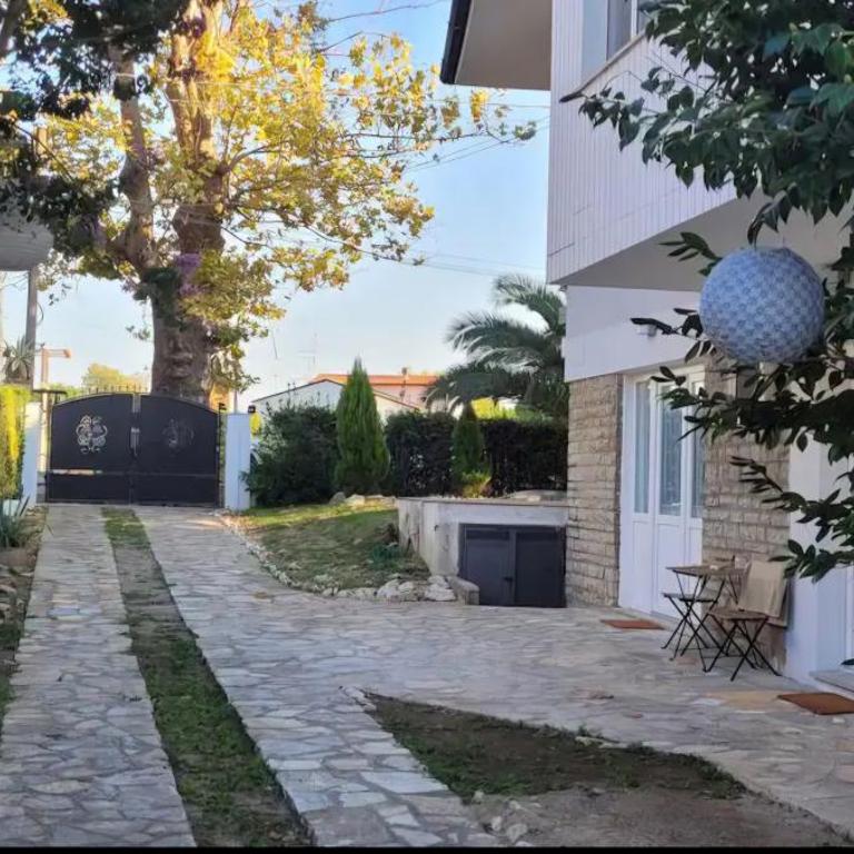 La Casa sull'Argine - Monolocale con Divano-Letto - 8