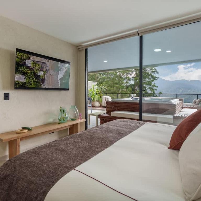 Designer Penthouse with Private Jacuzzi & Andes Views - Apartamento - 12