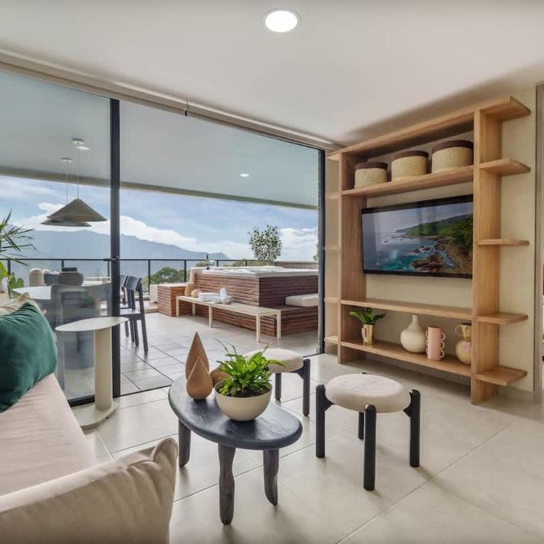 Designer Penthouse with Private Jacuzzi & Andes Views - Apartamento - 25