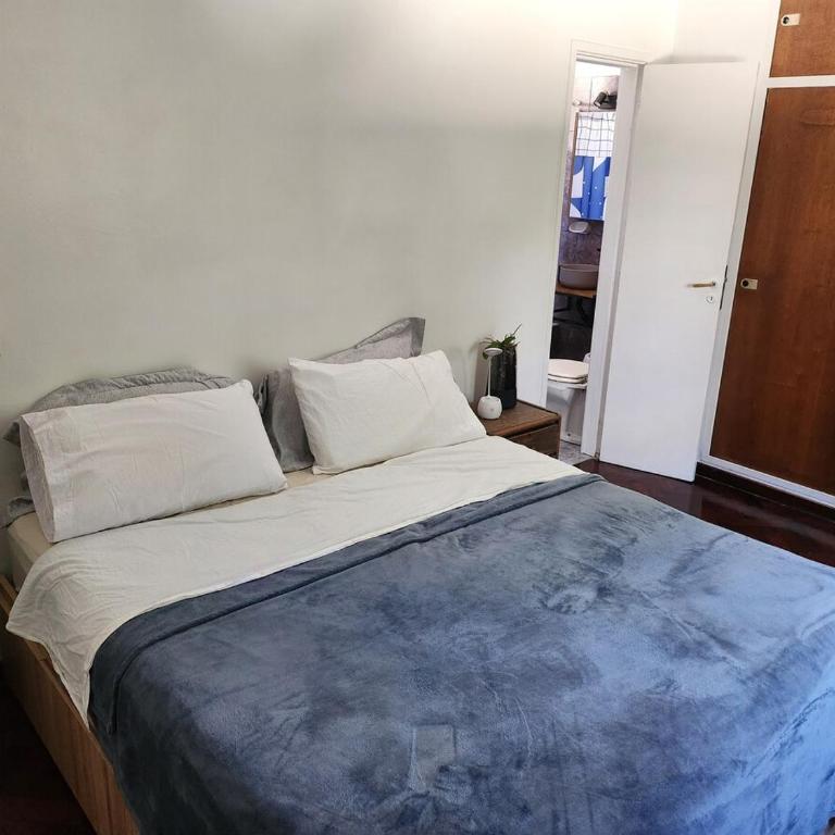 Precio y Calidad Luminoso departamento cerca del Hospital Italiano - Apartamento de 2 dormitorios - 12