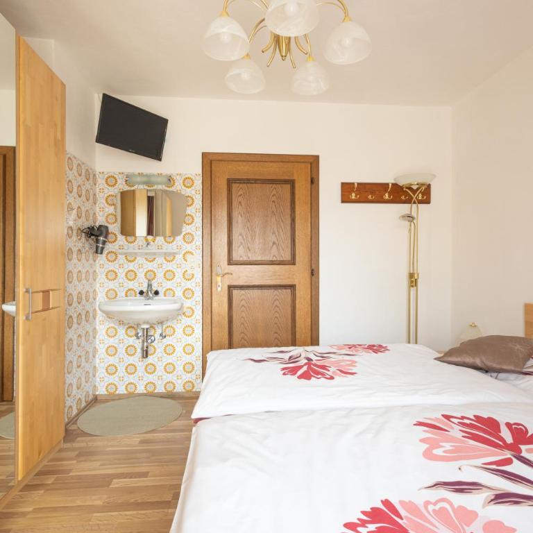 Ferienhaus Englbrecht - Apartment mit Blick auf die Berge - 17