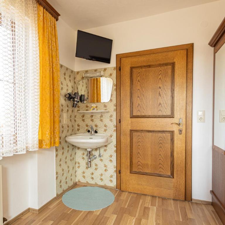 Ferienhaus Englbrecht - Apartment mit Blick auf die Berge - 16