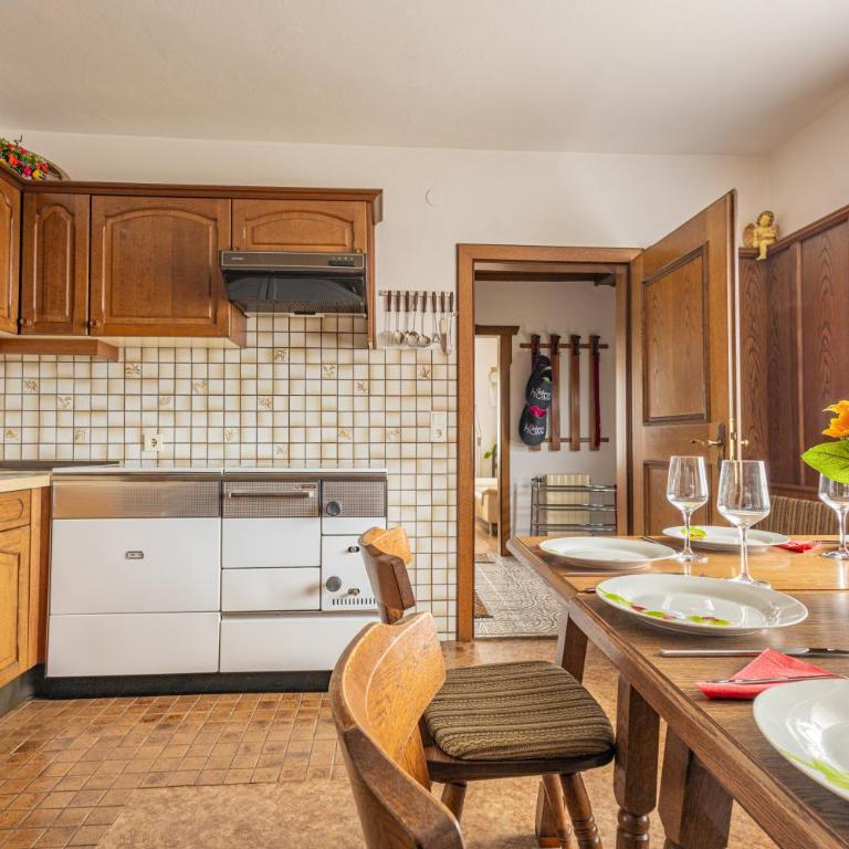 Ferienhaus Englbrecht - Apartment mit Blick auf die Berge - 8