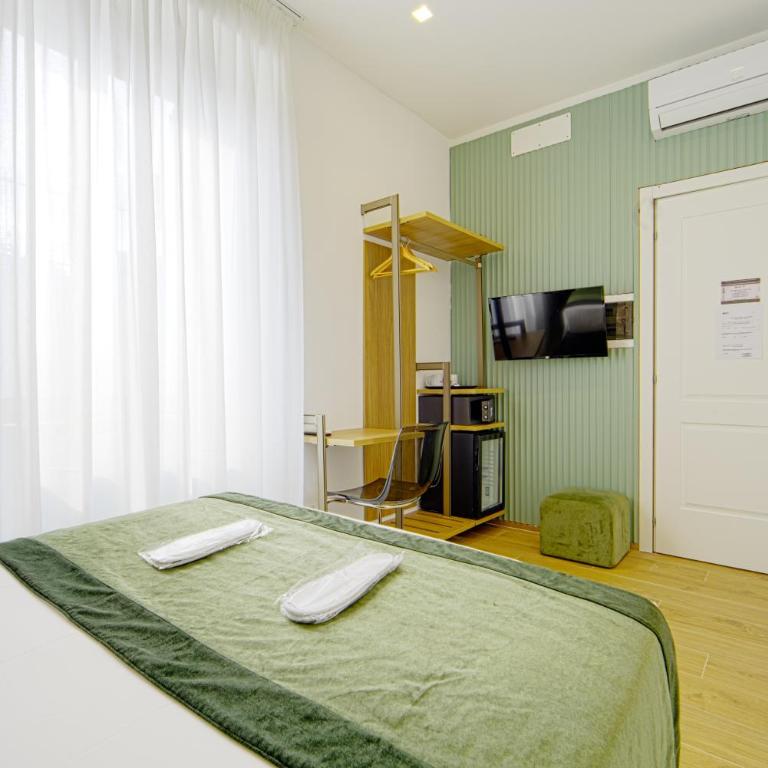 Home at Rome St. Peter Rooms&Apartment - Camera Matrimoniale Piccola - 1