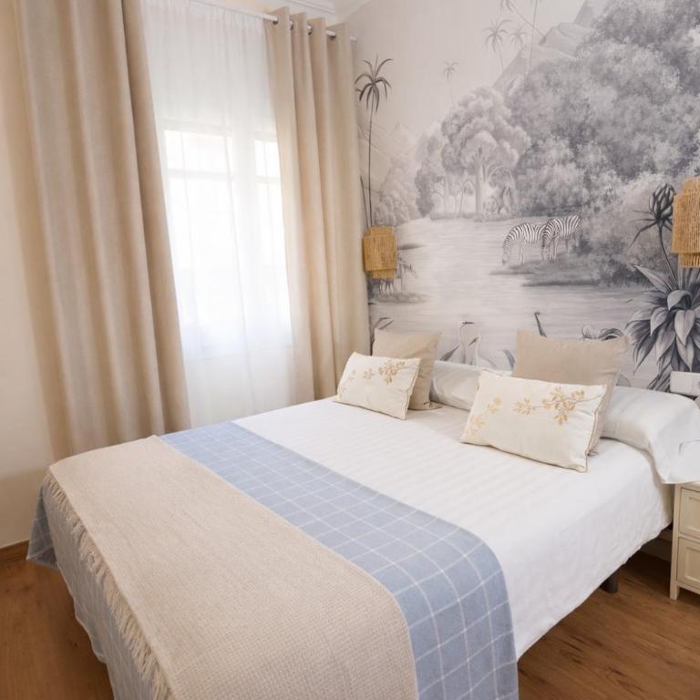 Tibidabo Apartments - Two-Bedroom Apartment with Terrace - 4