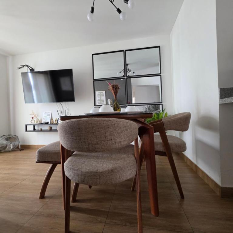 Goyu 1301 - Three-Bedroom Apartment with Balcony - 2