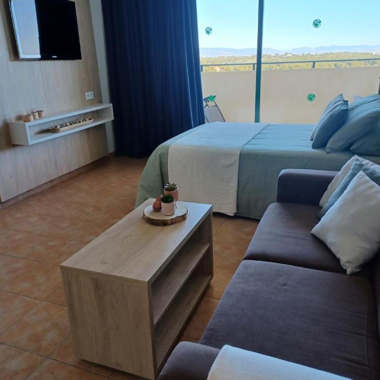 Vistas al mar, piscina y playa en Cap Salou - Apartamento de 2 dormitorios - 9