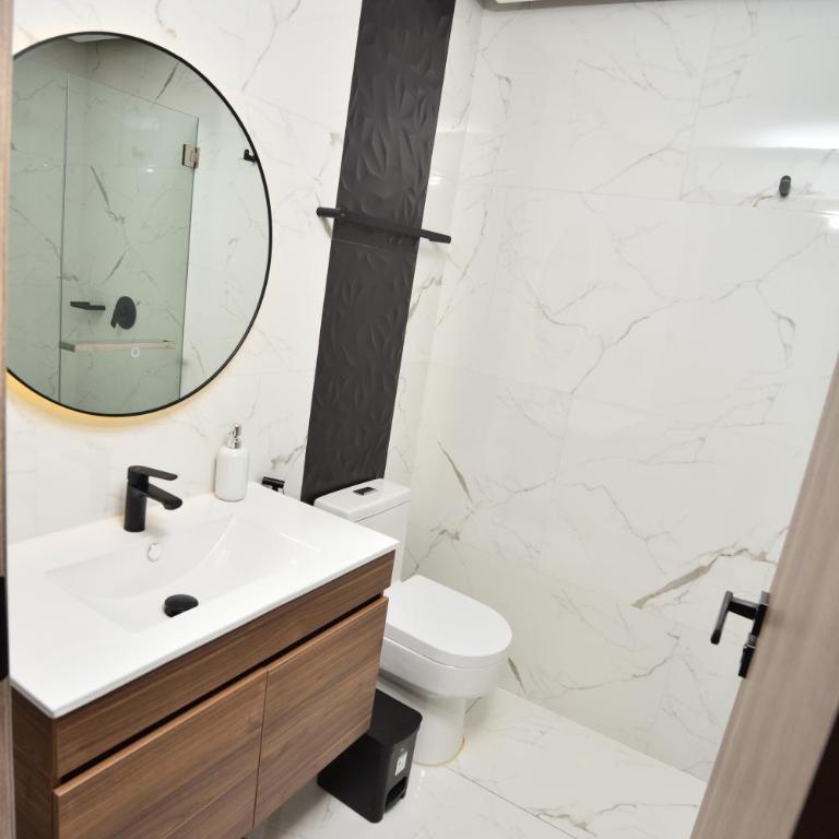 Sky Luxia - One-Bedroom Apartment - 2