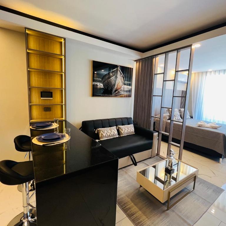 Sky Luxia - One-Bedroom Apartment - 4