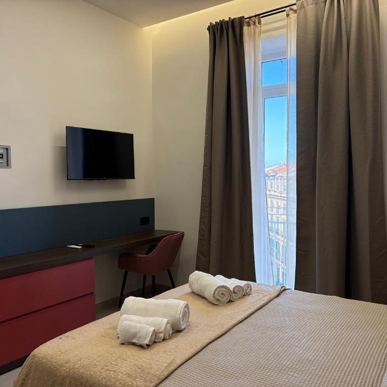 Stay & Dream in Naples - Appartamento con 1 Camera da Letto con Balcone e Vista Città - 8