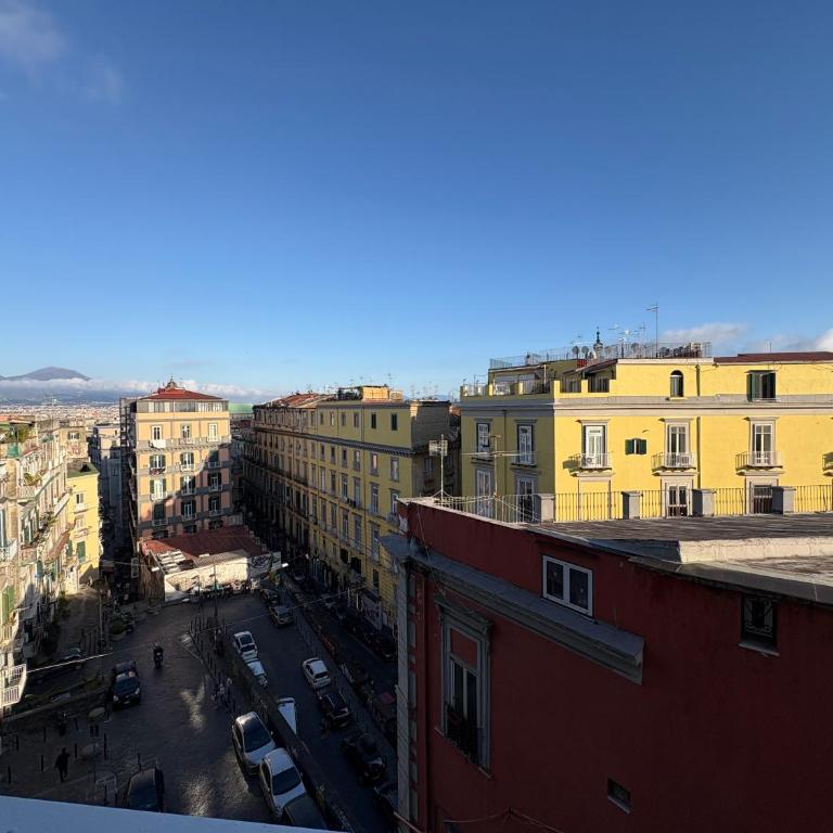 Stay & Dream in Naples - Appartamento con 1 Camera da Letto con Balcone e Vista Città - 11