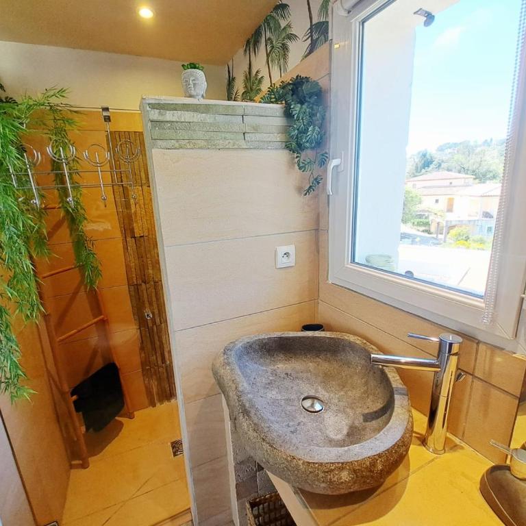 Perle du Pradon Terrasse vue mer, nuit étoilée et jacuzzi - Appartement 1 Chambre - 15