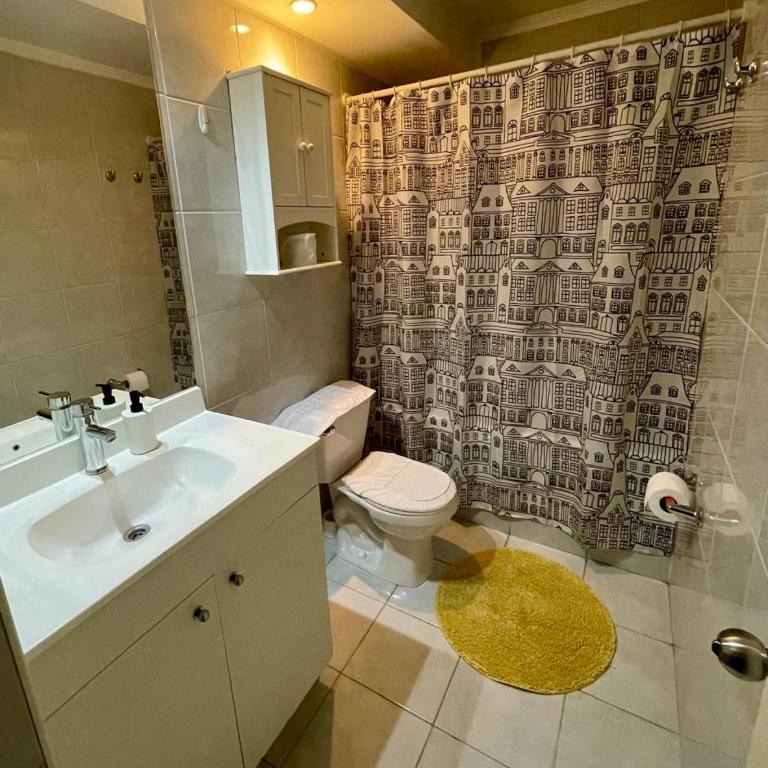 Confortable departamento muy bien ubicado - Two-Bedroom Apartment - 9