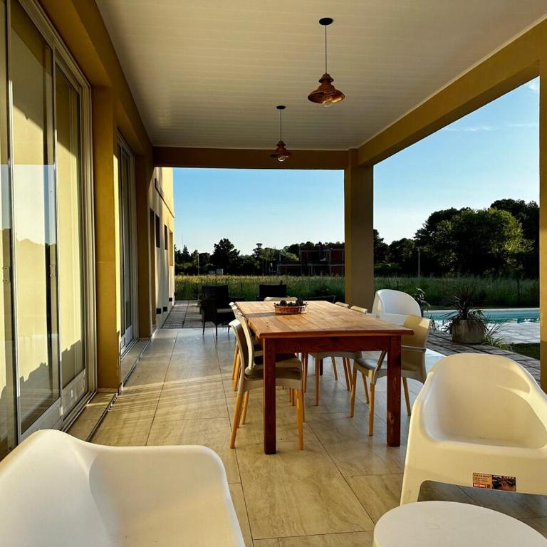 Casaquinta overlooking the golf course - Three-Bedroom Home - 13