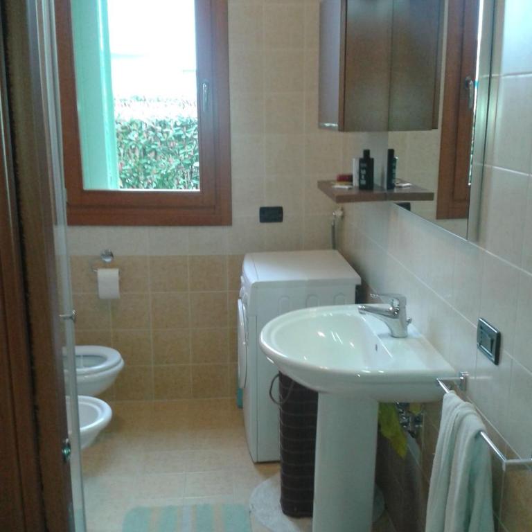 Casa vacanza a Jesolo con giardino privato e box auto per famiglie - Casa con 2 Camere da Letto - 9